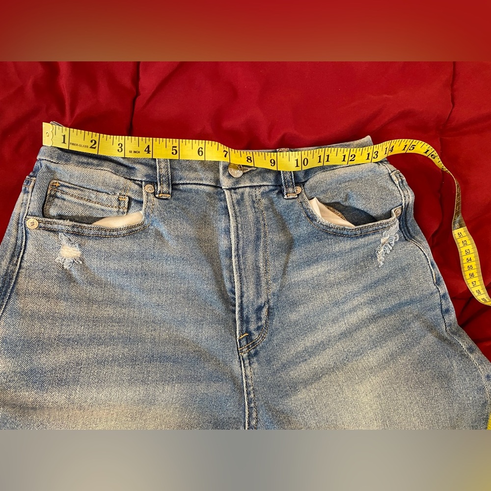 American Eagle Curvy Mom Jean - Size 6 - Picture 9 of 11